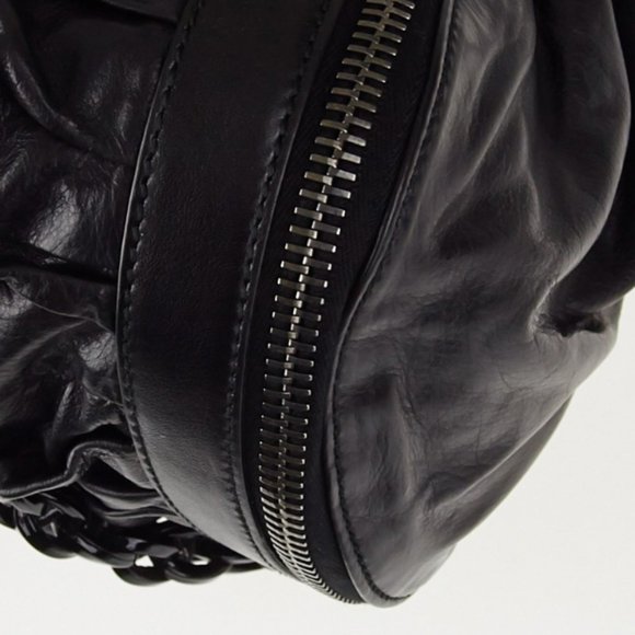 Gucci Genuine  Black Leather Bag Almost New - Picture 4 of 14